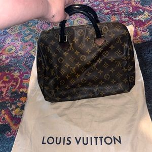 Authentic Louis Vuitton speedy handbag